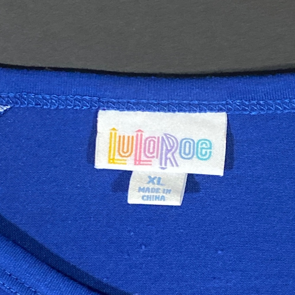 LuLaRoe “Randy” top - Picture 3 of 3